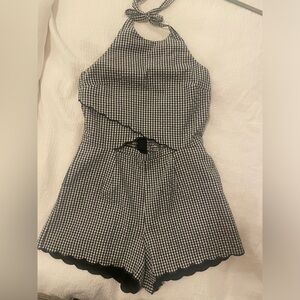 Saylor Gingham romper sz M